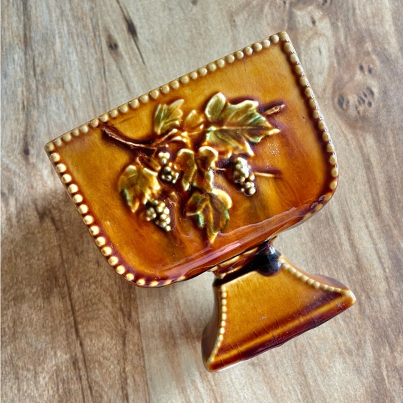 Lovely Vintage McCoy Planter - Picture 6 of 6